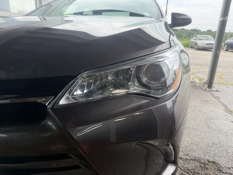 Grey Toyota Camry headlight after restoration