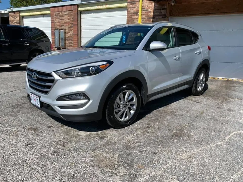 Silver SUV — exterior after detailing