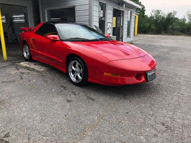 Red coupe (classic) — exterior after detailing