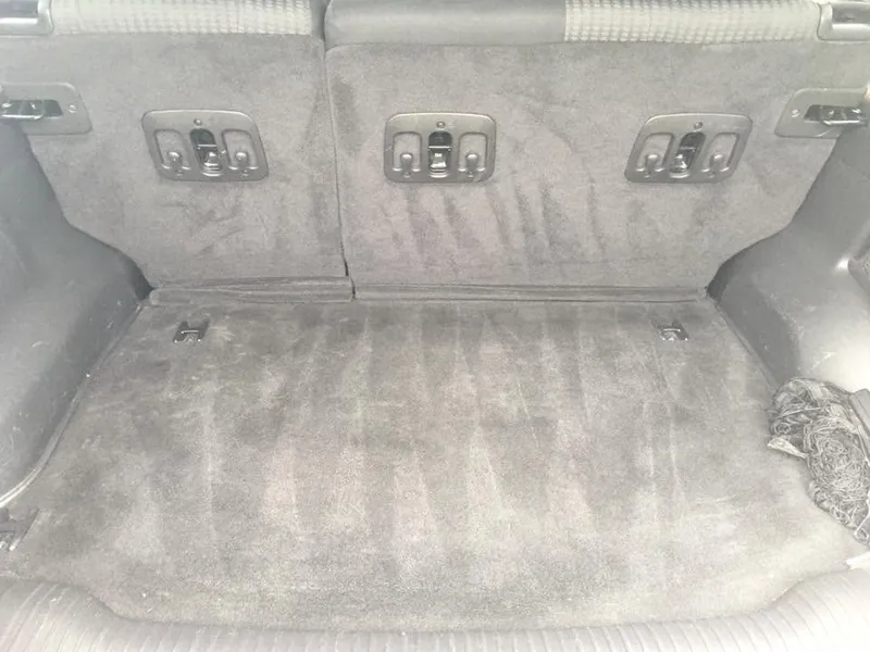 Grey truck (rear seats) — interior detail